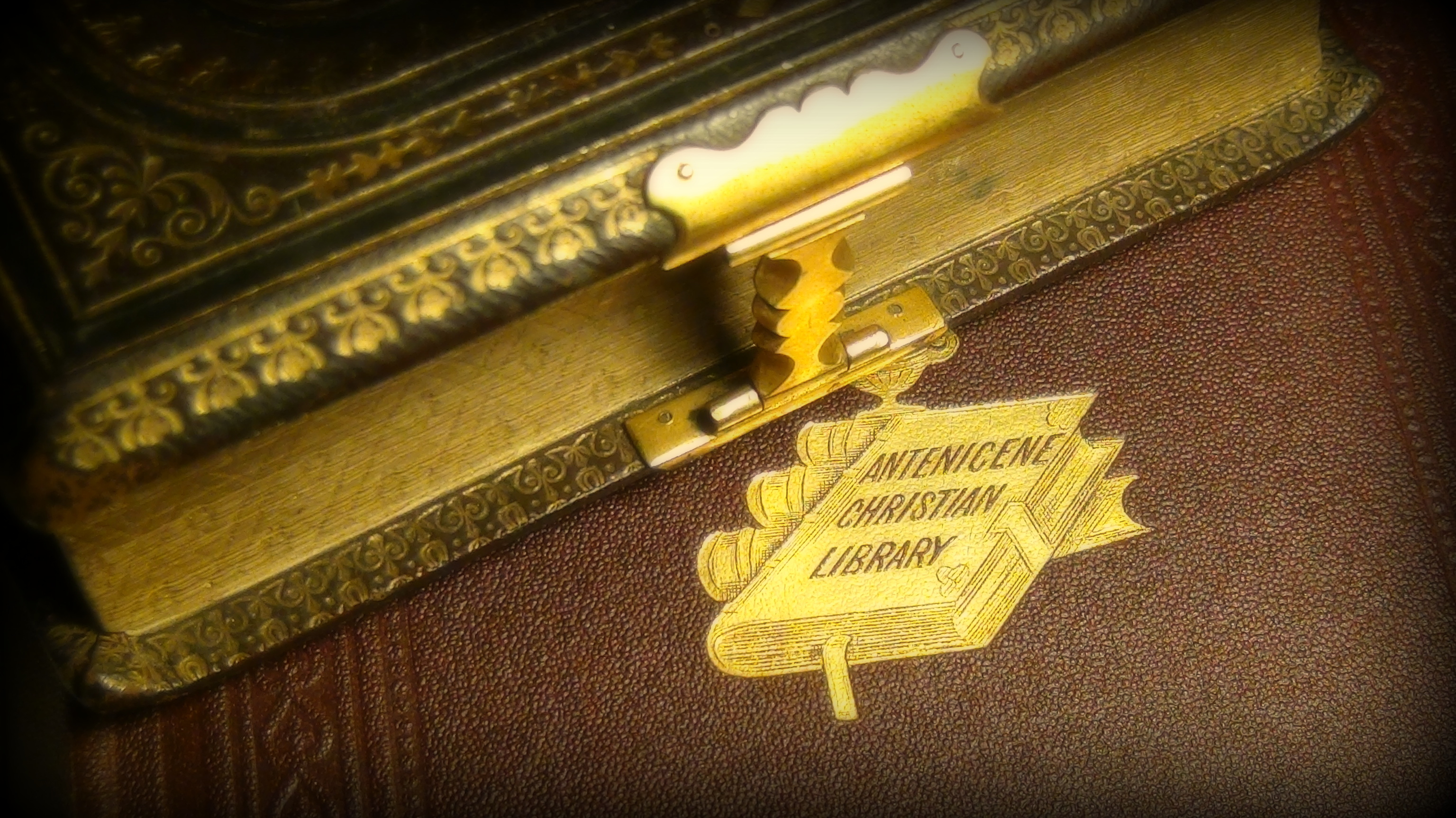 Gauffered edged Bible © 2017 Simon Peter Sutherland